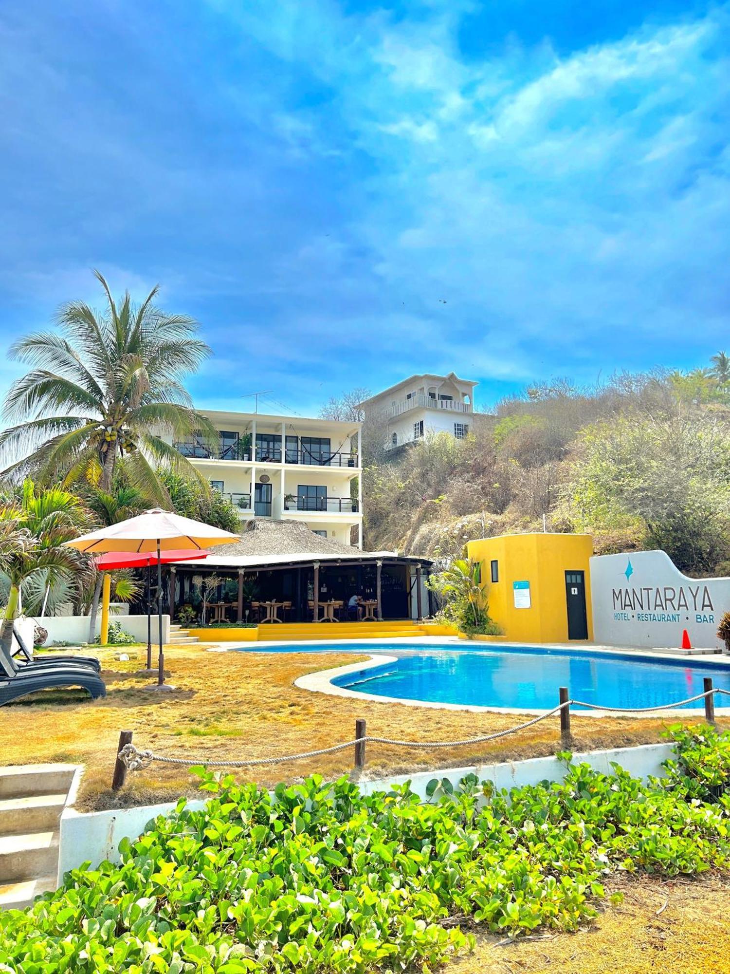 Manta Raya Hotel - Right On The Beach Cuatunalco Ngoại thất bức ảnh