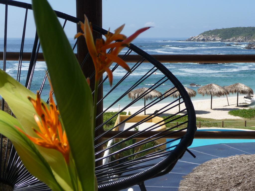 Manta Raya Hotel - Right On The Beach Cuatunalco Ngoại thất bức ảnh